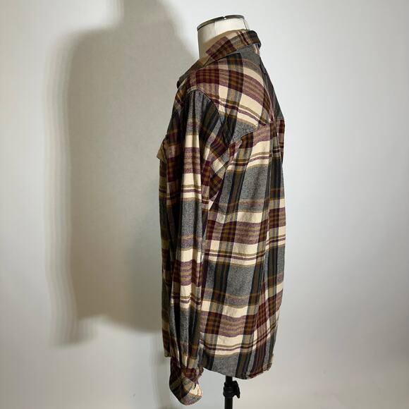 Legendary Whitetails Buck Camp Flannel Shirt Mens Small Plaid Hunting Homestead - Picture 3 of 10
